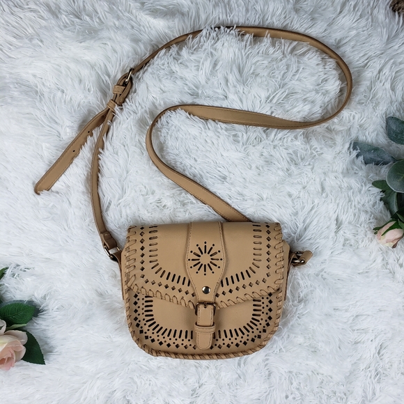 Forever 21 Handbags - Forever 21 cutout detail tan cross body purse